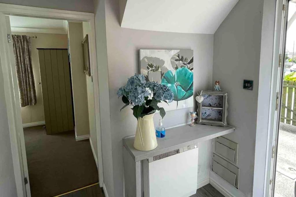 Cayton Village Hide Away Esterno foto